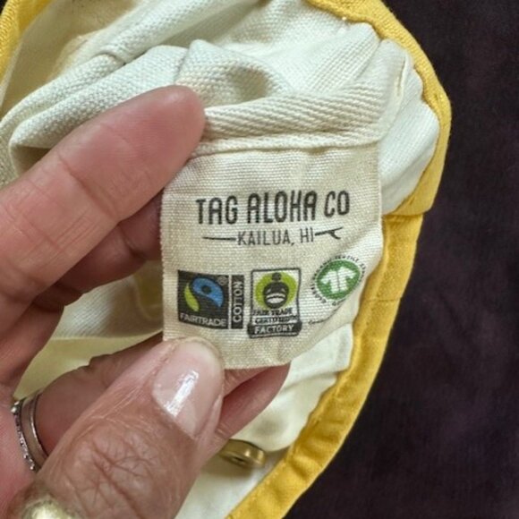 Whole Foods Hawaii x Tag Aloha Mini Tote - Plumeria Lei Limited Edition - Picture 5 of 5